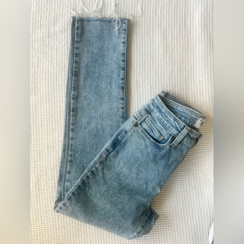 PAIGE Women's Hoxton Straight Light Wash Fray Hem Ankle Jeans Size 24 - Picture 3 of 14
